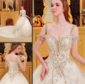 Bling Swarovski Crystal Ball Gown Wedding Dresses Off The Shoulder Lace Applique Tulle Chapel Train Vintage Backless Pärled Bridal