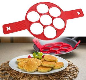 Flippin Fantastico modo semplice e veloce per realizzare pancake perfetti Creatore di anelli per uova Stampo per pancake antiaderente Stampo da forno con scatola