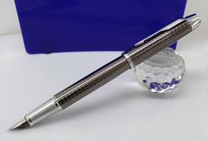 Подарок Parker Im Шахматная доска Gunmetal Medium M Nib Metal Fountain Pen