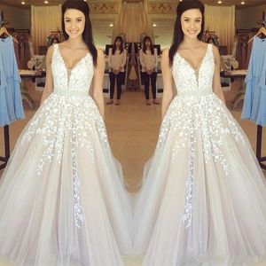 2017 Luxo Mulheres Prom Dress Mergulhando Tulle apliques Pescoço V Partido Vestidos de noite Vestidos Trem da varredura celebridade Pageant Vestido