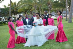 ナイジェリアのアラビア風白人マーメイドのウェディングドレス安いブライドメイドのドレスシアーネック半袖レースプラスサイズの結婚式のゲストパーティーガウン