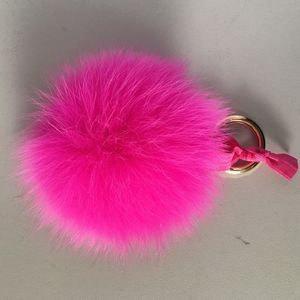 إكسسوارات Fox Fur Ball Pompom 100 ٪ Pompoms حقيقية للحقيبة Keyring Keychcain شحنة خالية من الألوان القابلة للفصل