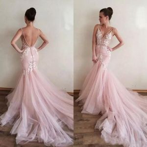 Gorgeous 2018 Blush Pink Tulle Sexy Backless Beach Memaid Wedding Dresses With Lace V Neck Chapel Train Bridal Gowns Custom Made EN101711
