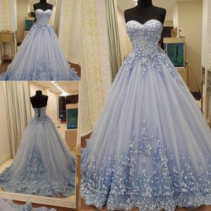 Dusty Blue Lace Up Prom Dresses 2017 Sweetheart Koronki Aplikacje Tulle Linia Suknie Wieczorowe Sweep Pociąg Saudyjska Arabia Formalna Nosić Vestidos