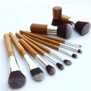 Bambuhandtag Make Up Brushes Set 11PCS Professionell Blush Foundation Eyeshadow Kosmetisk Maquiagem Multipurpose Makeup Brush Kit med påse