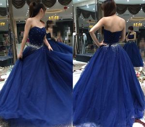 Vacker Royal Blue Ball Gown Prom Klänningar Puffy Beaded Organza Long Crystal Sweet 16 Holiday Summer Dresses Evening Wear Lace Up Back 2018