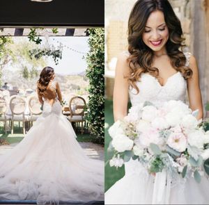 2016 Hot Sell Berta Wedding Dresses Sexy Lace Applique Sweetheart Neck Stunning Ivory Mermaid Backless Fit and Flare Chapel Bridal Gowns