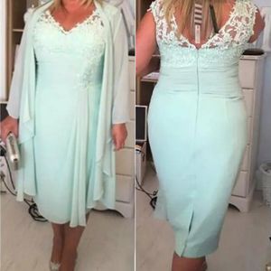 Mint Green V Neck Fitted Mother of the Bride Dresses with Jacket Plus Size 2020 Chiffon and Lace Short Evening Gowns Tea Length