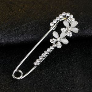 Hijab Pins silver color Safety Pin Brooch Jewelry Fashion Luxury Rhinestone Men Brooches For Suit Scarves Corsage Sweater Collar