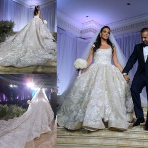 Wspaniały 2-metry Ogon Suknia Ślubna Kwadratowa Koronka Aplikacja Zipper Otwarta Backless Sukienka Bridal Niesamowite Koronkowe Suknie Ślubne Suknie Ślubne