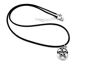 Tiny David of Star Necklace Pagan Wicca Invertered Star Pentagram Necklace Circle Round With Star Leather Rope Halsband