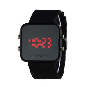 Kare plastik kabuk, LED saat, moda, sıcak stok, LED, ayna, Watch Toptan