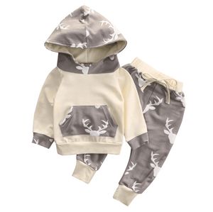 熱い赤ちゃんの男の子の服セット綿の鹿の頭のプリントフード付きトップス+ズボン2ピース男の子衣装子供男の子服セット赤ちゃんの男の子のトラックスーツ