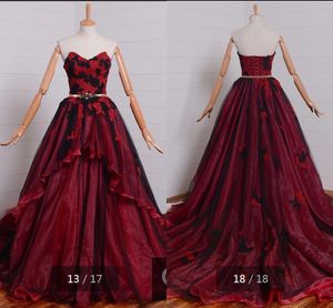 Vintage Gothic Black and Red Ball Gown Bröllopsklänningar Vestidos de Novia Sweetheart Lace-up Tillbaka Non White Bridal Gowns Custom Made