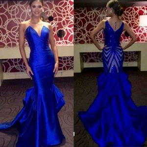 Elegant Royal Blue Evening Gowns Sheer Neck Ärmlös Satin Mermaid Prom Klänningar Back Sequined 2017 Fröken USA Pagant Party Dress