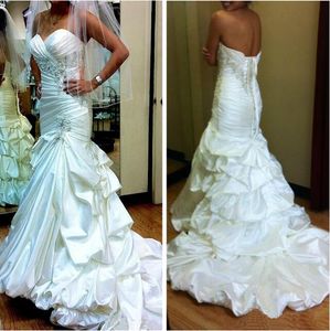 Stunning Crystal Mermaid Wedding Dresses Beaded Flouncing Ruched Satin Sweep Train Wedding Gowns Plus Size White Bridal Dress