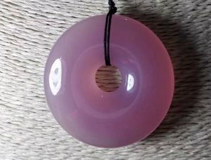 Ciondolo collana vintage ping - ping (pace delle quattro stagioni) fatto a mano con midollare di giada rosa e viola