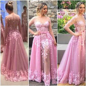 Różowy Sheer Jewel Prom Dress Lace Applique Illusion Z Długim Rękawem Powrót Guziki Przyciski Party Dress 2017 Overtkirts Suknia