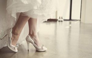 2019 Nowy styl Moda Hurtownie High Heel White Peep Toe Dla Bride Platformy Buty Ślubne Bride