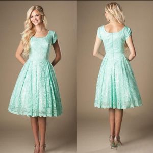 New Arrivals 2017 Mint Green Lace Short Beach Country Bridesmaid Dresses Cheap Scoop Neck Short Sleeve Knee Length Maid Of Honor Gown EN4061