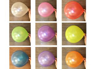 300pcs / lot gratis frakt 10 tum latex ballong uppblåsbara bröllopsfest dekoration barn födelsedag float ballonger 1,5g