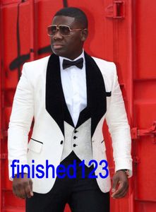 New Fashion White Groom Tuxedos Groomsmen One Button Shawl Collar Best Man Suit Wedding Men's Blazer Suits (Jacket+Pants+Vest+Tie) K135