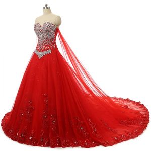 キラキラクリスタルのウェディングドレス注文の色の色赤の豪華なウェディングガウンコルセットレースアップバックレースのアップリケ長い列車のブライダルドレス