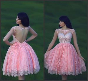 Платья баллов принцессы Платья Princess Backless Crystal Bling Prom Lace Розовое платье Сладкие 16 Девушки Красивое Высокое Качество Формальное Носить Длина колена