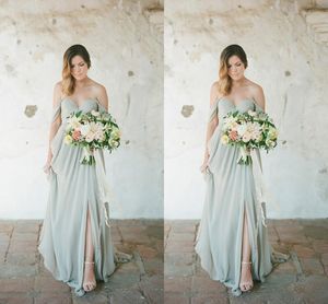 Sida Split Plus Size Bridesmaid Dresses 2017 Ny sexig lång för bröllop Gästklänning Sage Chiffon utanför axelpartiet Maid of Honor-kappor