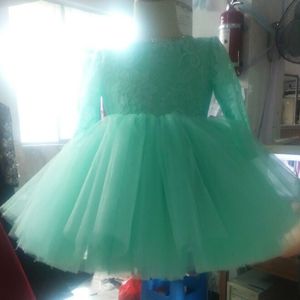 Lovely Toddler Flower Girl Dresses Turquoise Lace Top Crystals Illusion Long Sleeve Puffy Tulle Short Flowergirl Dress for Weddings