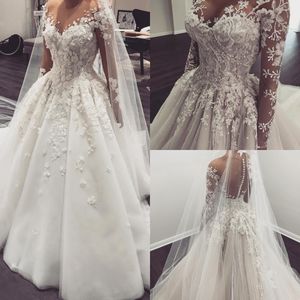 Lace Ball Gown Bröllopsklänningar 2019 Fall Plus Storlek Sheer Beach Bröllopklänningar med Långärmad Beach Pearls Bridal Dress