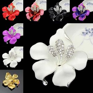 Rose Flower Brosches Crystal Stamen Flower Brooch Pins Collar Corsages Brosches Pins Women Wedding Jewelry Gift Will and Snady Drop Ship
