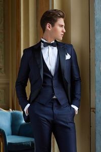 Groom Tuxedos Groomsmen One Button Blue Best Man Suit Peak Lapel Wedding Męskie Garnitury Custom Made (Kurtka + Spodnie + Kamizelka + Krawat) J93