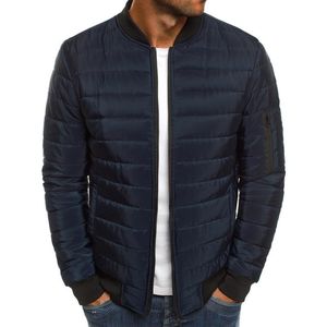 Zogaaの真新しいメンズウィンタージャケットとコートソリッドメンズ暖かいジャケット裾のジッパー冬コート男性服2018カジュアルパーカー