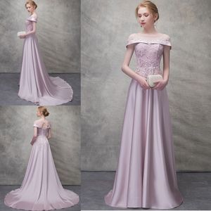 2018 Princess Style Evening Dresses Jewel Neck Lace Applique Prom Krystal En Linje Aftonklänning Med Lace Up Back
