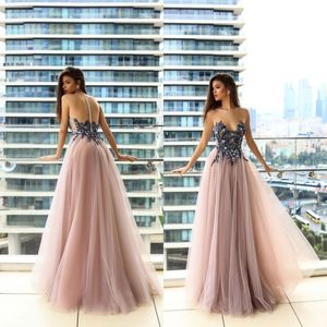 Rosa Illusion Sheer Neck Prom Klänningar Beaded Tulle A Line 2019 Evening Gowns Luxury Crystal Formal Party Gowns