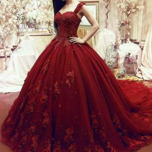 New Arrival Burgundy Ball Gown Wedding Dresses Sweetheart Straps Sleeveless 3D Flowers Lace Appliques Puffy Tulle Bridal Gowns
