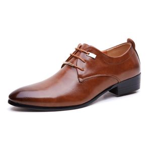 남성 2019 옥스포드 파티 신발 남성 패션 남성 공식적인 드레스 웨딩 신발 zapatos italianos 아저씨 sapato 사회에 대한 기업의 신발