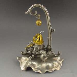 China handmade antique Tibetan silver brass Toad Take the ball Figurines Statues