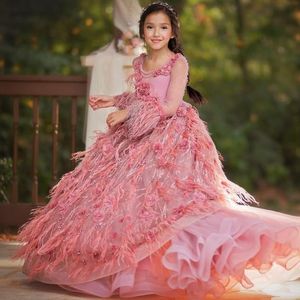 幻想的な羽毛の花の女の子のドレスのための豪華な真珠の布の長袖の誕生日のドレス2018新しい到着女の子ページェントドレス