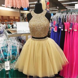 Short Homecoming Dresses Two Pieces Halter Sequins Beads Skirt Cocktail Party Dress Sparkly Arabic Mini Prom Gowns Graduation Dress