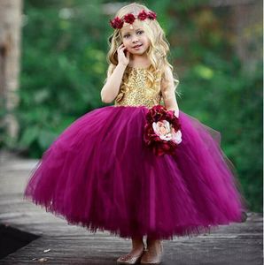 Vackra sidledsklänningar för tjejer 2018 Guld Sequined Fuchsia Tulle Ball Gown Ankel Längd Flower Girls Klänningar för bröllop EN12211