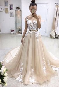 2018 Champagne Evening Dresses Wear Boat Neck Short Sleeves 3D Floral Appliques Lace A Line Sweep Train Long Plus Size Prom Party Gowns