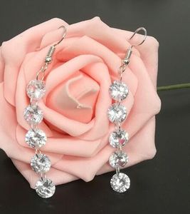 new hot I nuovi orecchini con zirconi a 5 diamanti della sposa sono disponibili in uno stile classico e squisiti orecchini con nappe lunghe sudcoreane