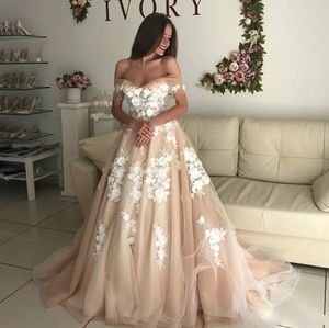 Exquisite Szampana Kwiat Kwiat Suknie Ślubne Off Ramię Kraj Train Plus Size Vestido de Noiva Arabska Suknia Bridalowa Ball Dla Bride