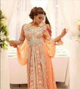 Elegant Kaftan Abaya Arabiska kvällsklänningar Beaded Sequins Appliques Chiffon Lång Formella klänningar Dubai Muslim Prom Klänningar