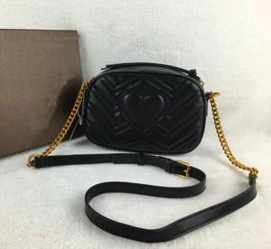 真新しいホットデザイナー女性のチェーンハンドバッグショルダーメッセージバッグストライプハンドバッグゴールドハードウェアチェーン5色送料無料