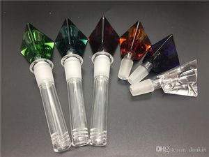 14,4 mm weiblicher, 18,8 mm männlicher, farbenfroher Downstem. Berauschender Downstem mit farbigem Diamant. 14 mm männlicher Tabakkopf zum Rauchen von Glaspfeifenbongs