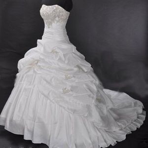 Erstaunliche Spitze Taft Brautkleider Ballkleid mit schulterfreien Perlenapplikationen Hochzeitskleid Brautkleider QC1014