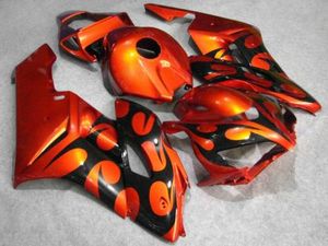 Gratis Anpassade Fairings för Honda CBR1000RR 2004 2005 Röd Black Flames Injection Mold Fairing Kit CBR 1000 RR 04 05 BV23